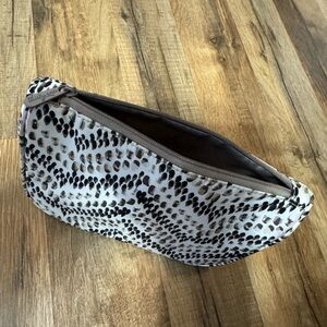 Thirty-One Black and White Pattern Cosmetic Bag